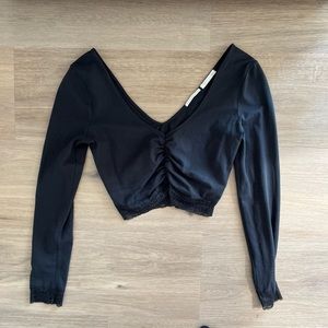 Black long sleeve crop top